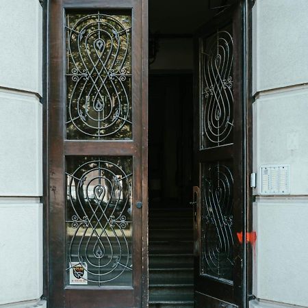 Dragon Apartment W Centrum Краков Экстерьер фото